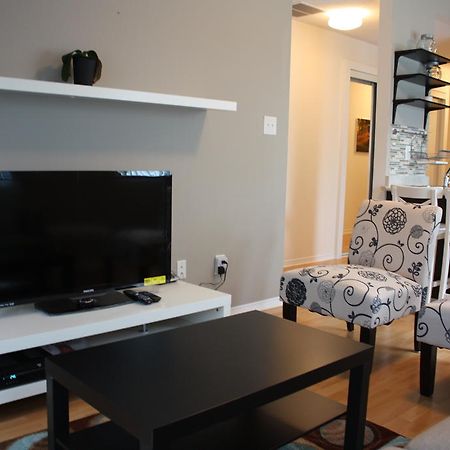 Accurate Plus Furnished Apartment- Brickstone Mews 密西沙加 客房 照片