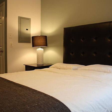 Accurate Plus Furnished Apartment- Brickstone Mews 密西沙加 客房 照片