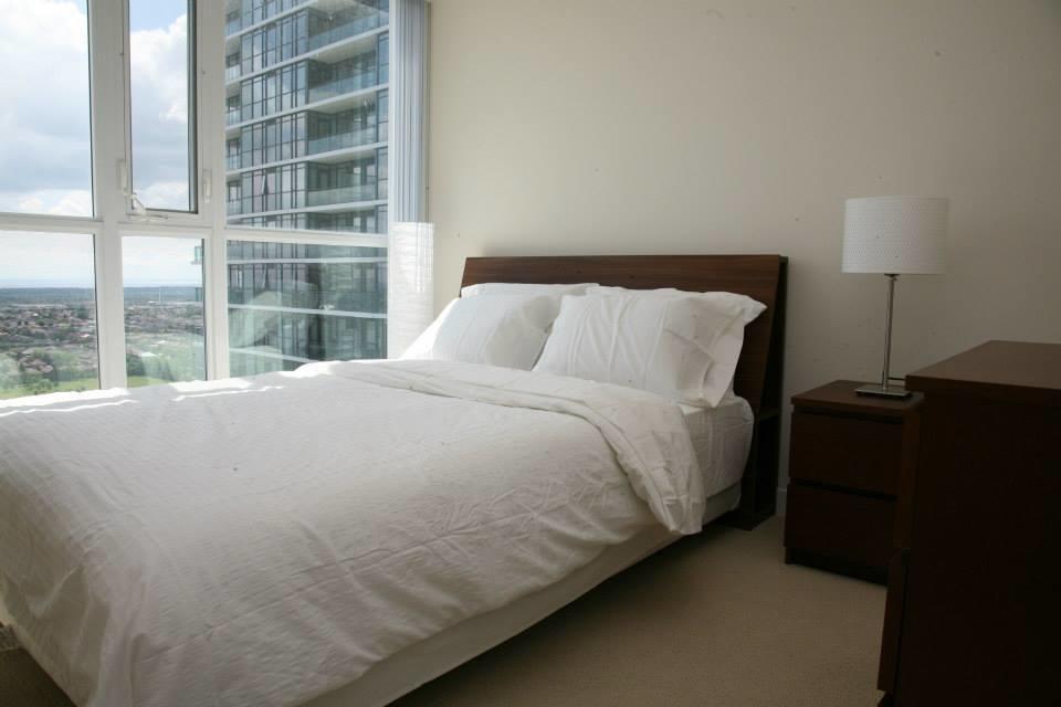 Accurate Plus Furnished Apartment- Brickstone Mews 密西沙加 客房 照片