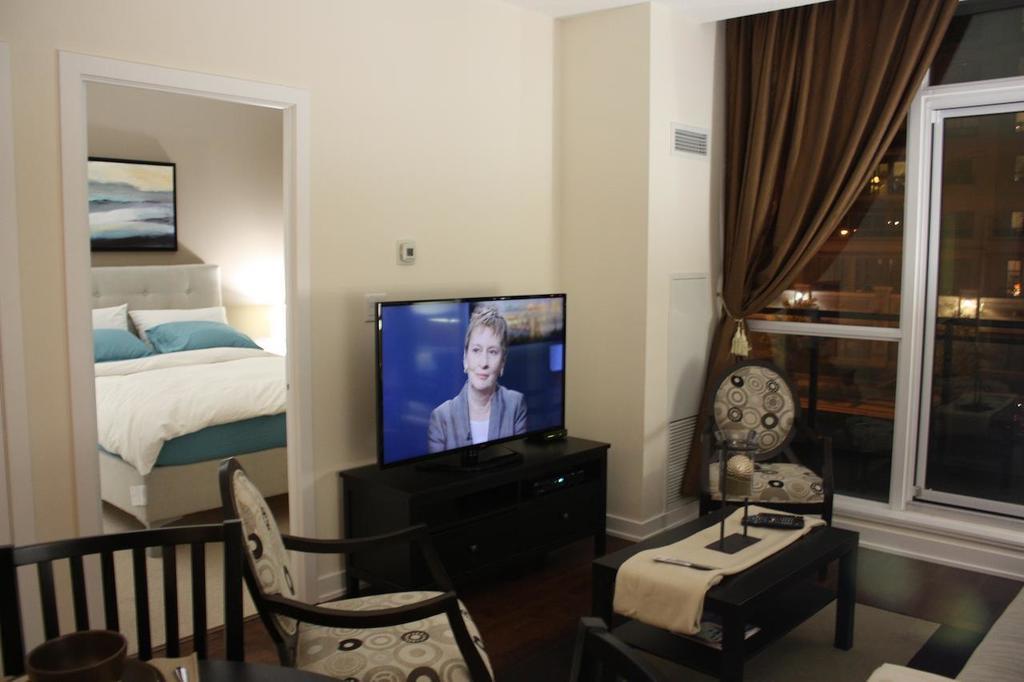 Accurate Plus Furnished Apartment- Brickstone Mews 密西沙加 客房 照片