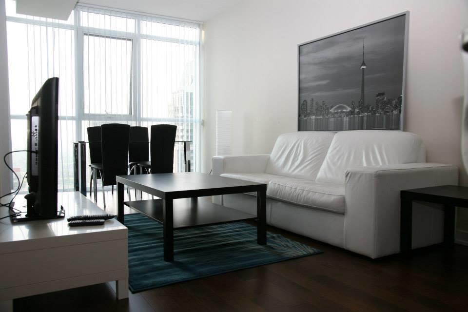 Accurate Plus Furnished Apartment- Brickstone Mews 密西沙加 客房 照片