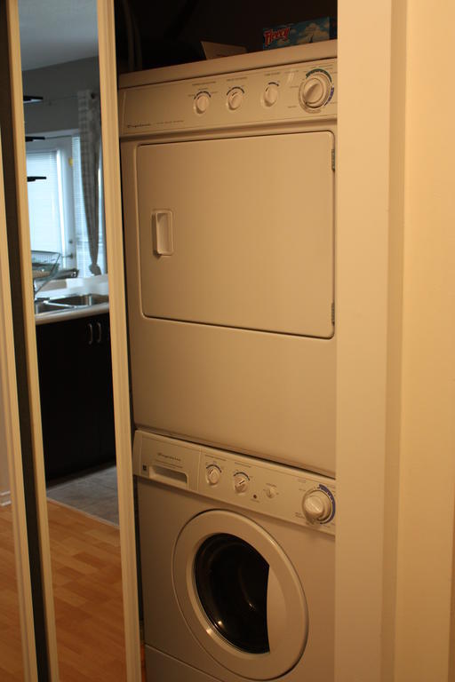 Accurate Plus Furnished Apartment- Brickstone Mews 密西沙加 客房 照片