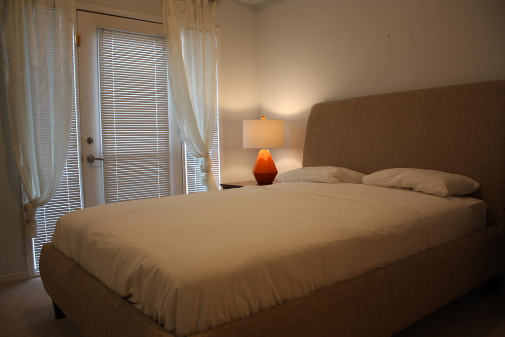 Accurate Plus Furnished Apartment- Brickstone Mews 密西沙加 客房 照片